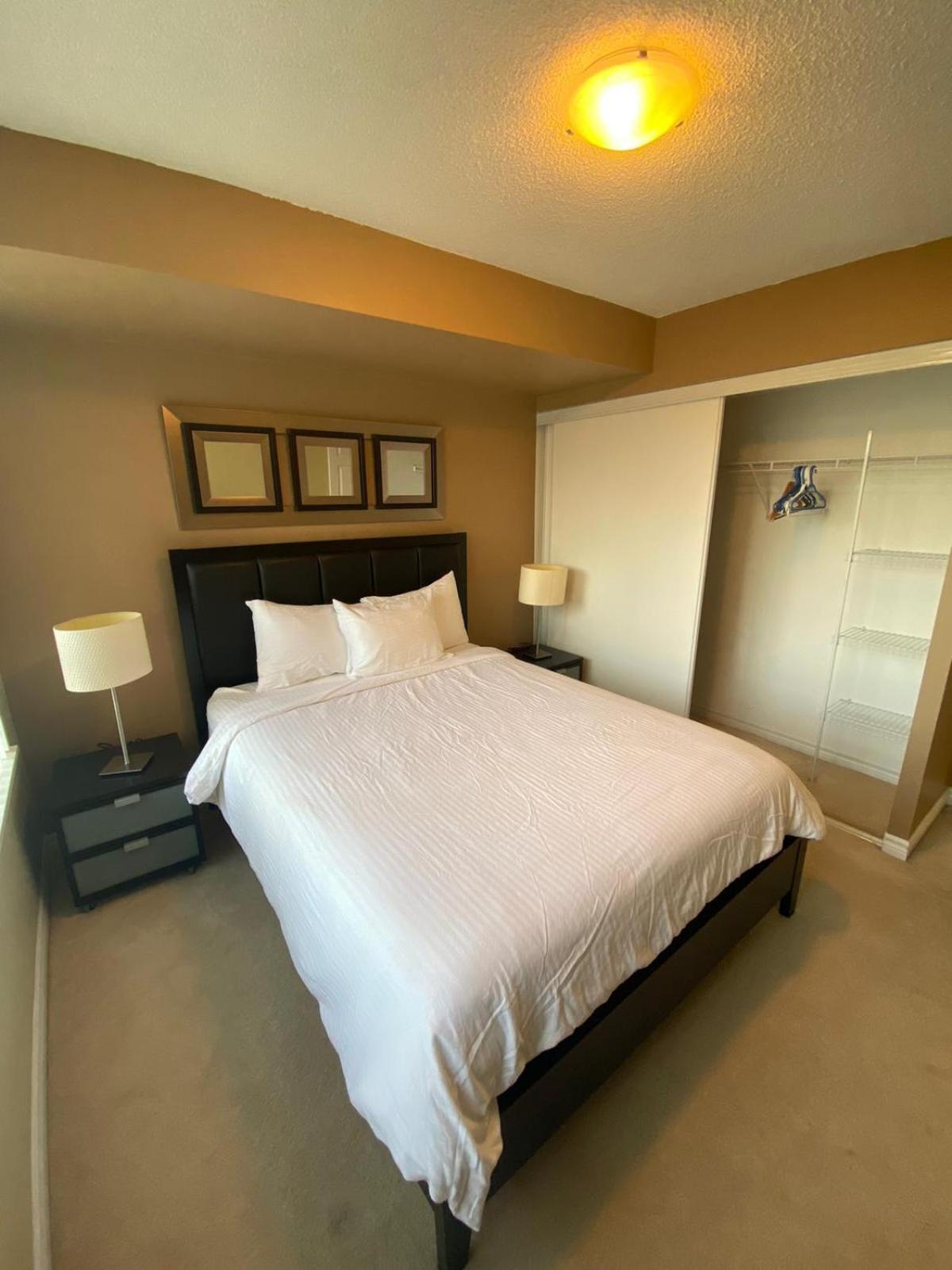Platinum Suites Furnished Executive Suites Mississauga Exterior photo