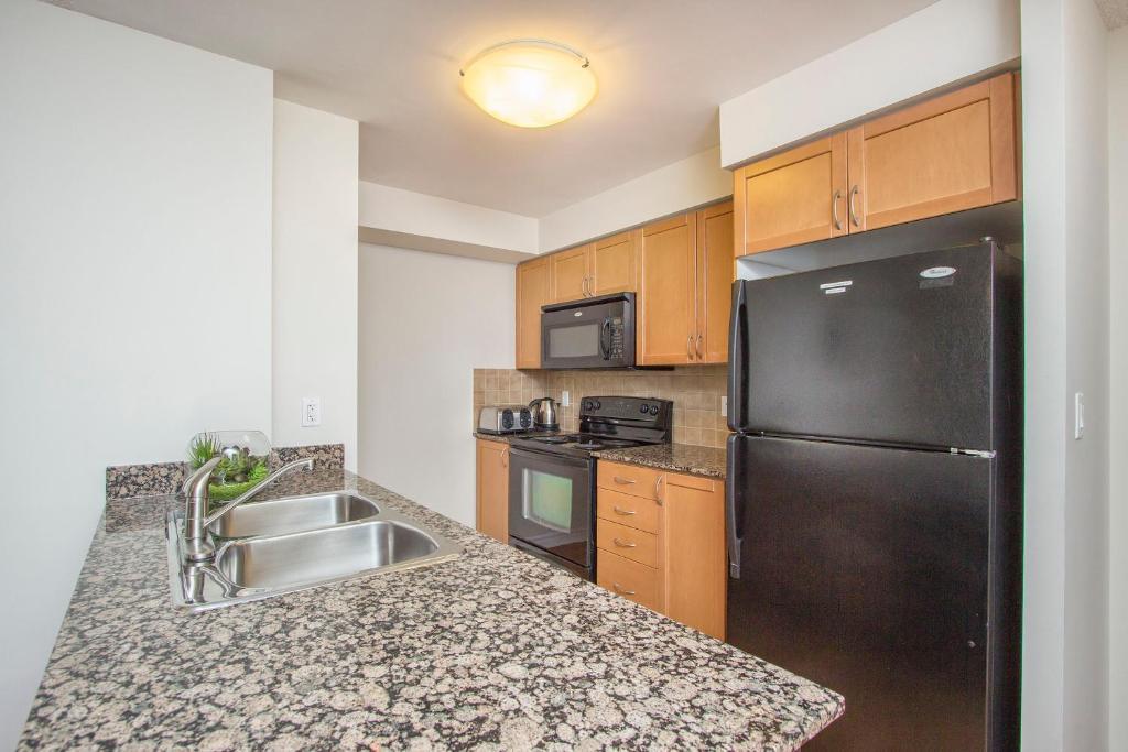Platinum Suites Furnished Executive Suites Mississauga Room photo